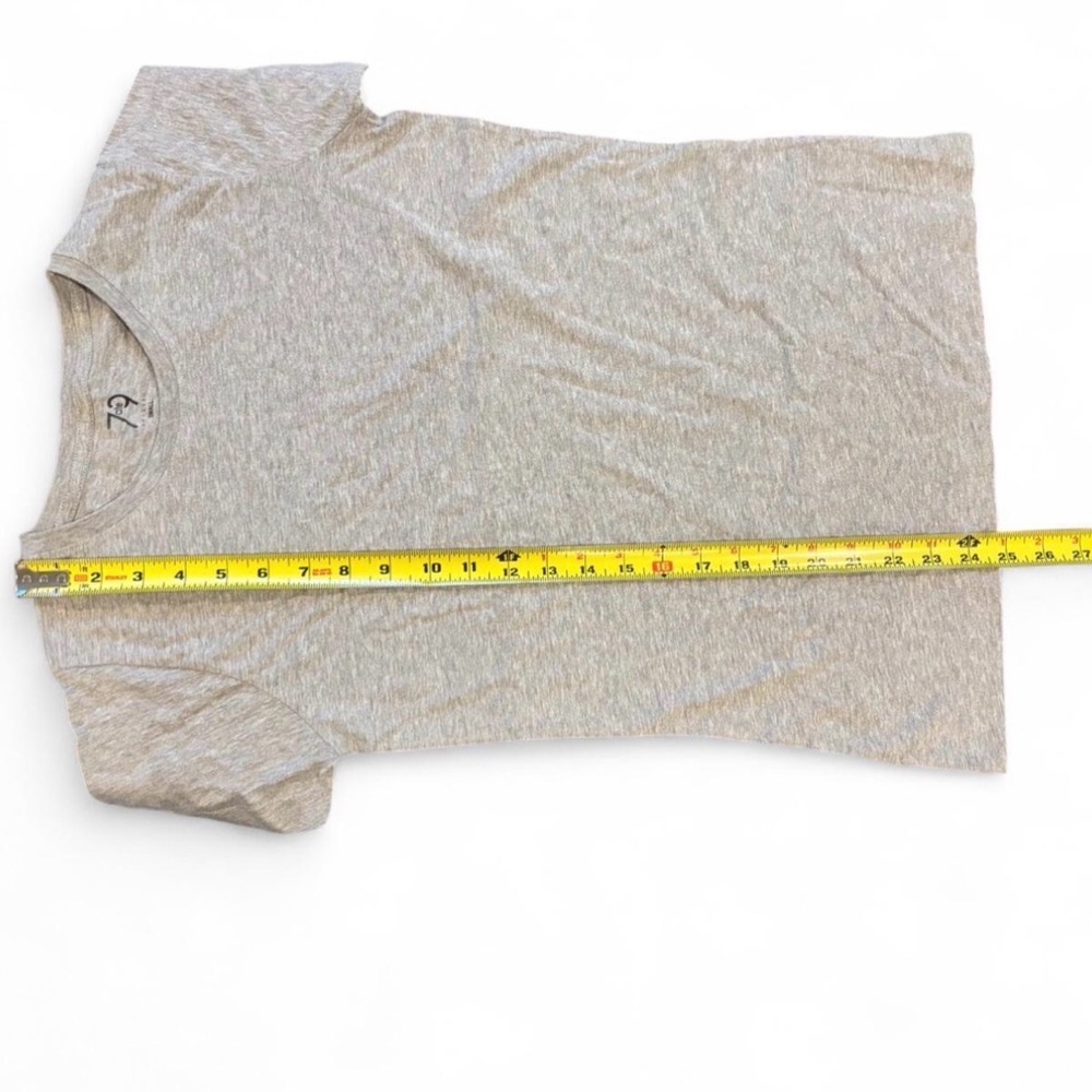 7 ate 9 Apparel Heather Gray Crew Neck Tee Size Small NWOT - Picture 6 of 6